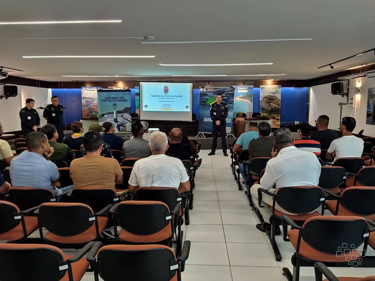 Representantes da Autoridade Marítima apresentam dados sobre turismo náutico a operadores da Paraíba